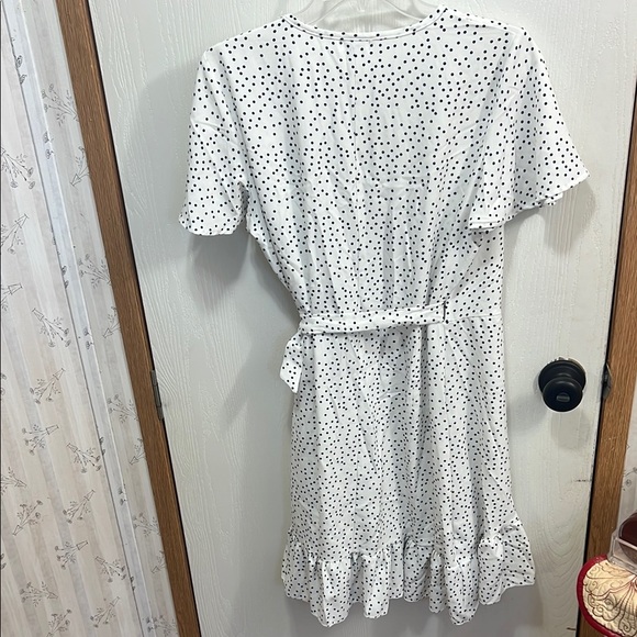 Cream Flutter Sleeve Wrap Midi Dress - Picture 7 of 7
